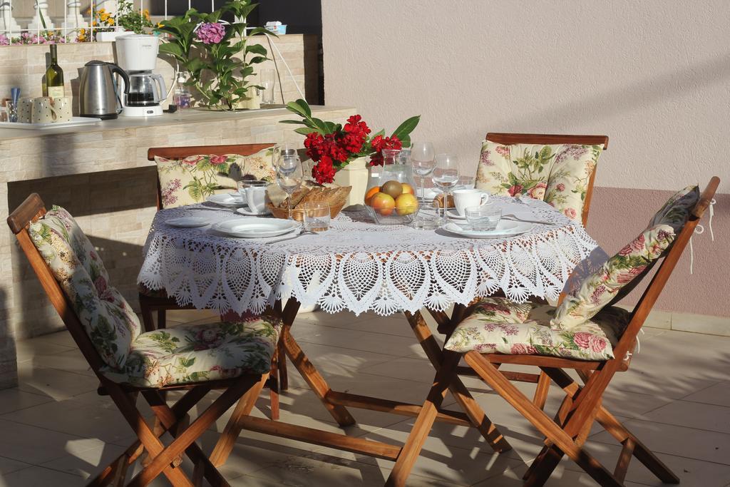 Villa Alla Bed And Breakfast 赫尔采格诺维 外观 照片