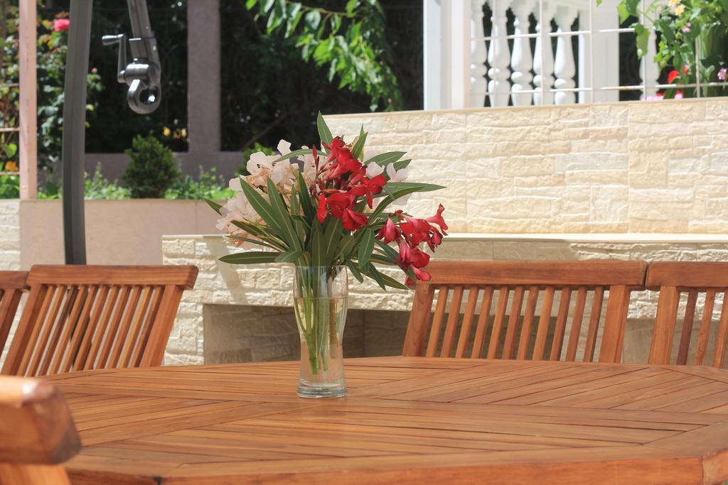 Villa Alla Bed And Breakfast 赫尔采格诺维 外观 照片