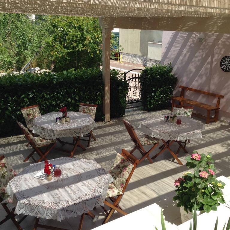 Villa Alla Bed And Breakfast 赫尔采格诺维 外观 照片