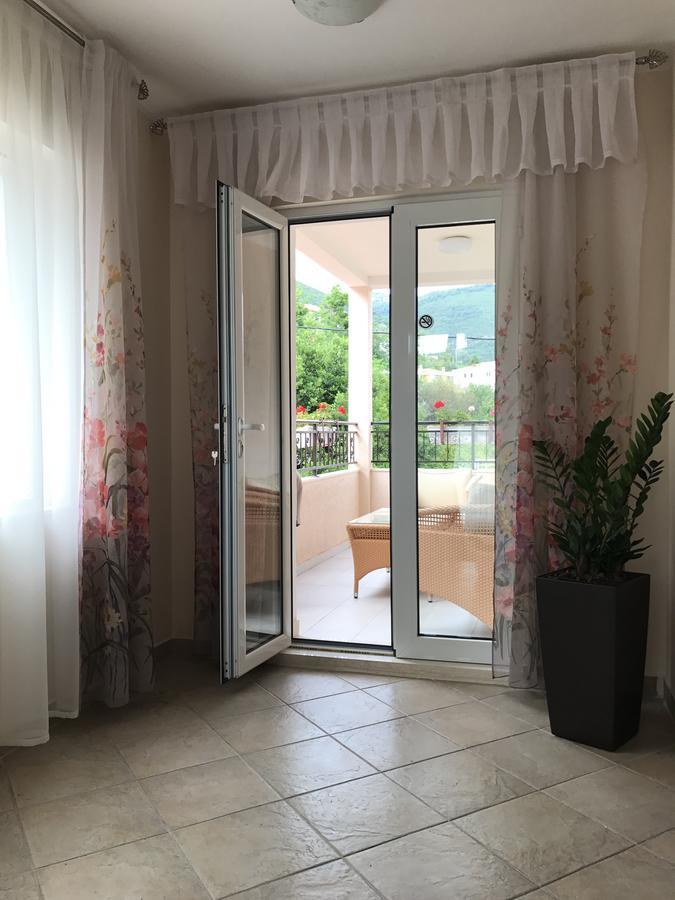 Villa Alla Bed And Breakfast 赫尔采格诺维 外观 照片