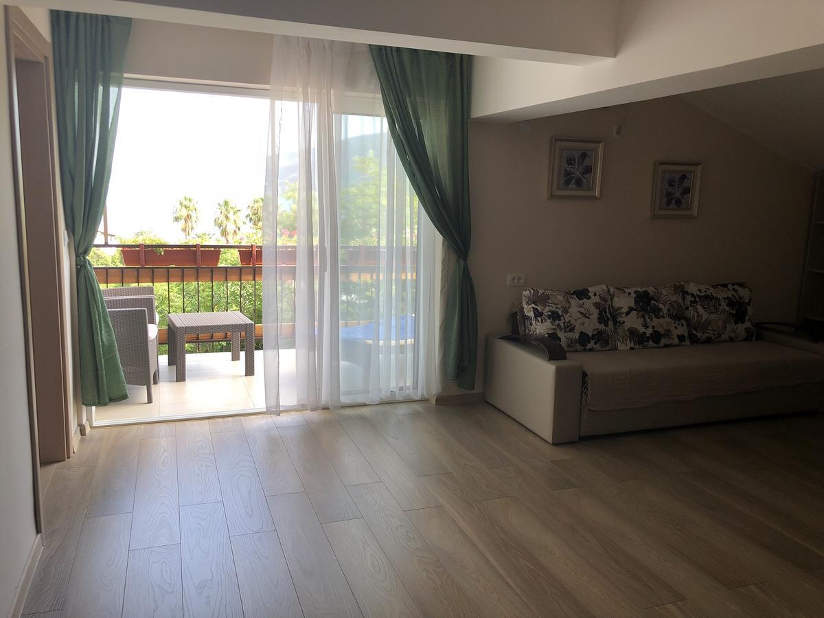 Villa Alla Bed And Breakfast 赫尔采格诺维 外观 照片
